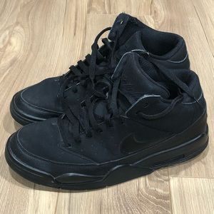 Nike Air Flight size 10.5, all black